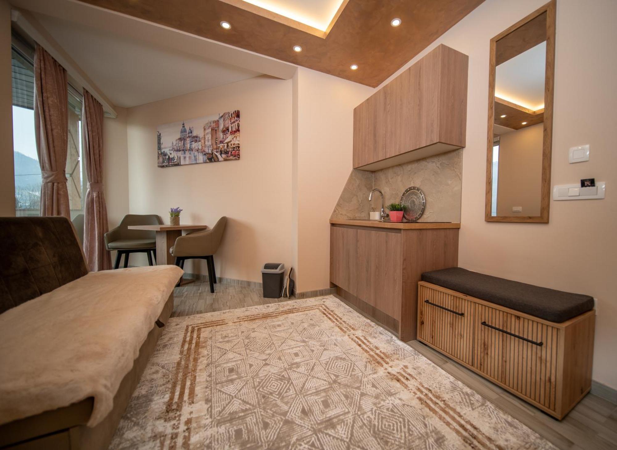 Sm Exclusive Apartments วิโซโค ภายนอก รูปภาพ